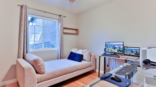 2902 El Caminito, Glendale CA 91214-2005 exterior