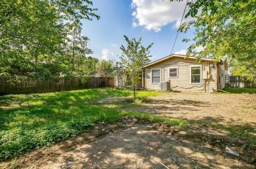 5112 Sabelle Ln, Fort Worth TX  76117-2438 exterior