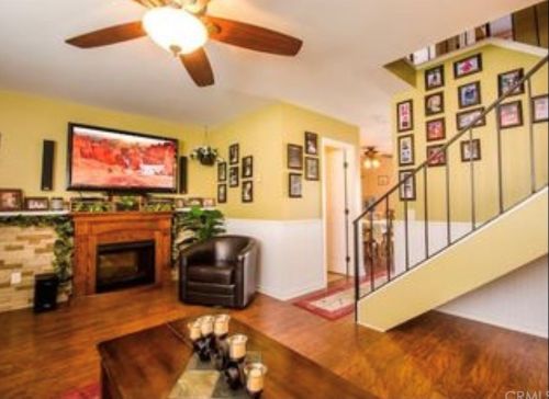 321 Carriage Dr, Santa Ana, CA 92707-4148