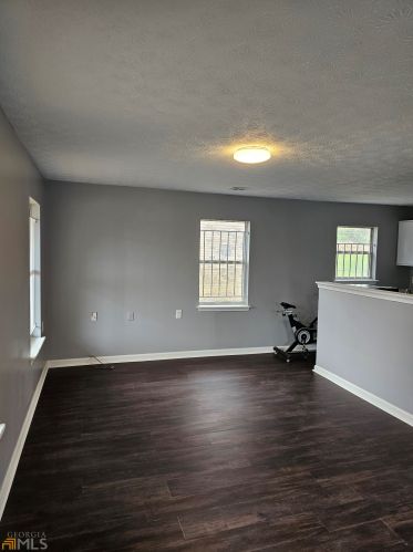 660 Cedar Ave, Atlanta GA  30318-6227 exterior