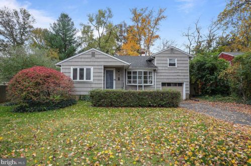 9 Hornor Ln, Princeton, NJ 08540-3936