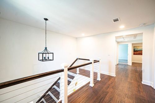 934 Burns Dr, Atlanta GA  30310-4632 exterior