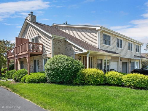 1901 Wisteria Ct, Naperville, IL 60565-2370