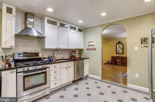 9527 Clement Rd, Silver Spring MD 20910-1643 exterior