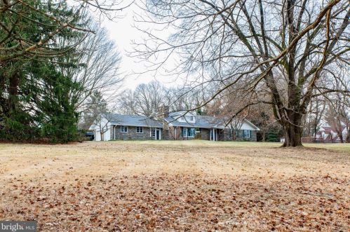 937 Palmers Mill Rd, Media PA  19063-1018 exterior