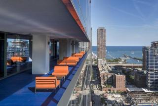 201 Illinois St, Chicago IL  60611 exterior