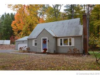 220 Firetown Rd, Simsbury CT  06070-1609 exterior