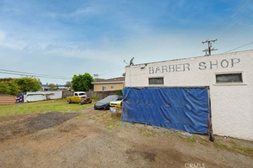 1704 2nd St, Santa Ana, CA 92703-3620