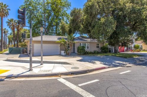 4512 Jurupa Ave, Riverside CA  92506-1969 exterior