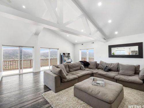 29731 Old Lincoln Hwy, Hoytsville UT 84017-9621 exterior