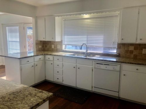 2112 Shady Grove Rd, Irving TX  75060-6430 exterior