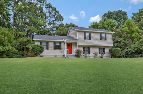37 Noses Creek Rd, Marietta GA  30064-2603 exterior