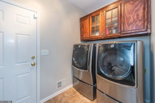 30 Marjaleen Dr, Dover NJ  07869-3496 exterior