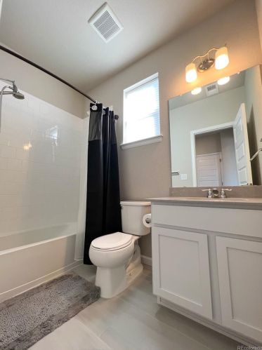 14994 Belleview Ave, Denver CO  80015 exterior