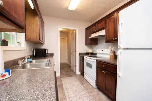 36 Waterview Dr, Lagrange GA  30240-7622 exterior