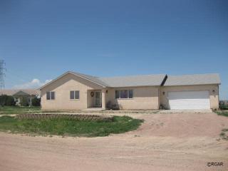 1121 Ivanhoe Dr, Pueblo, CO 81007-1122