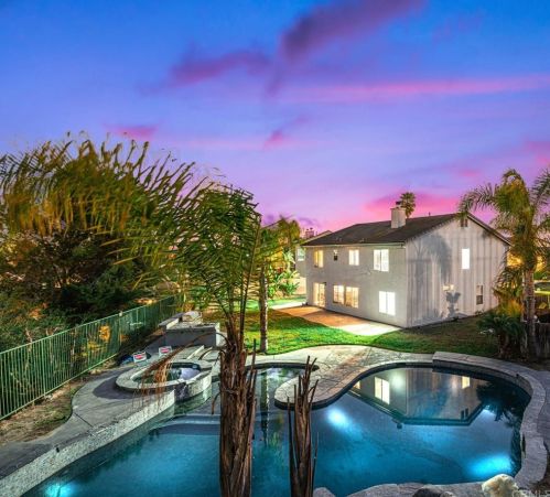 2121 Chateau Ct, Chula Vista CA  91913-3161 exterior