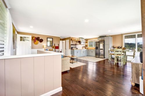 805 Alewa Dr, Honolulu HI  96817-1535 exterior