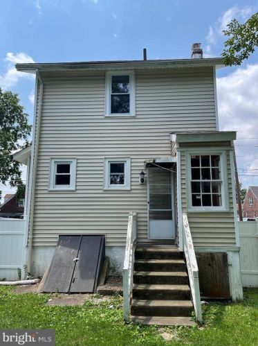 1630 41st St, Camden NJ  08110-3602 exterior