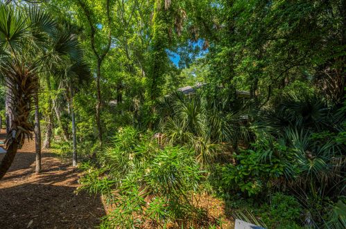 1 Lake Village Ln, Isle Of Palms SC  29451-2713 exterior