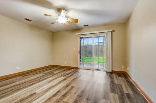 1322 Harvest Dr, Joliet IL  60403-0956 exterior