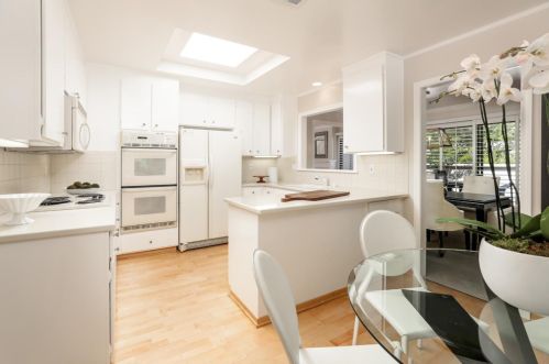 42 Bay Tree Ln, Los Altos, CA 94022-4601
