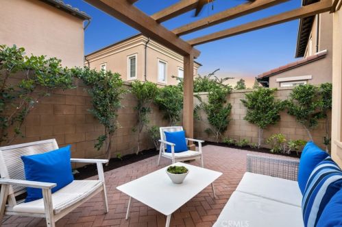 95 Bianco, Irvine, CA 92618-0106