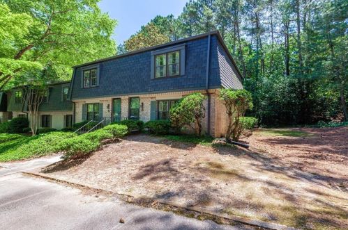 44 Glenald Way, Atlanta, GA 30327-4080