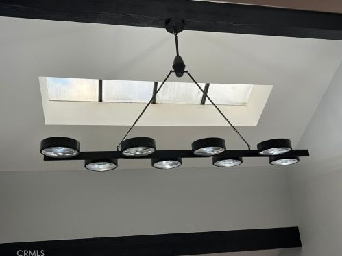 10 Vispera, Irvine CA  92620-2127 exterior