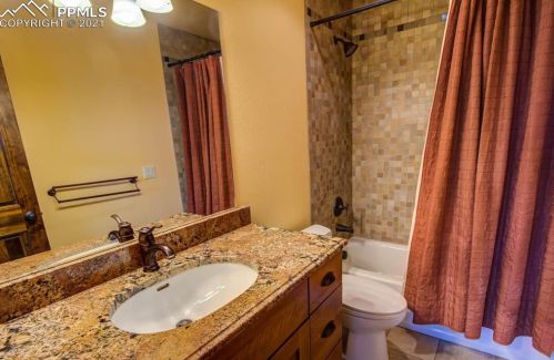 1339 Midland Ave, Woodland Park CO 80863-3118 exterior