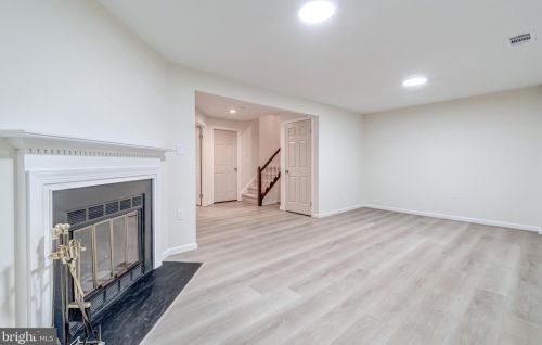 8527 Bauer Dr, Springfield VA  22152-2345 exterior