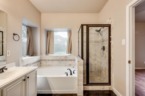 5700 Trinity Ln, Fort Worth TX  76137-5547 exterior