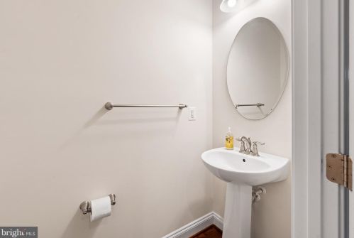 332 Tufton Cir, Fallston MD 21047-2650 exterior