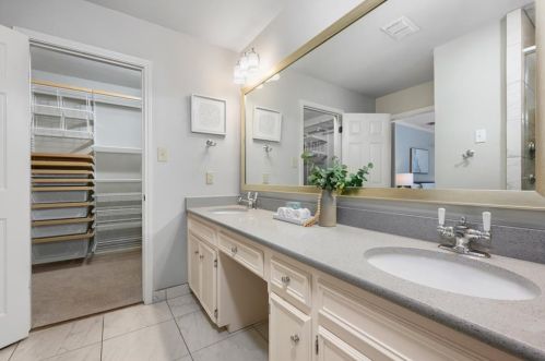 4602 Crk, Austin TX  78735-6401 exterior