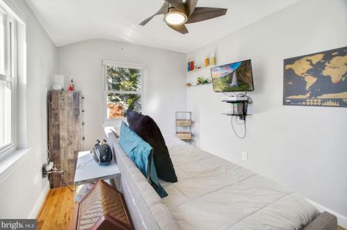 7500 16 Ave, Silver Spring MD 20912-7040 exterior