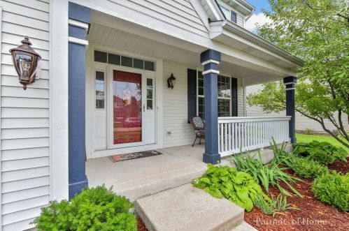 502 Chestnut Dr, Oswego, IL 60543-9811
