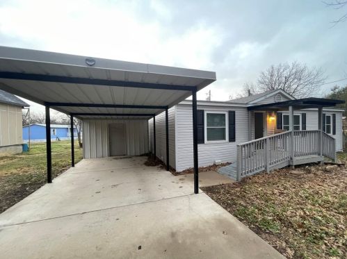 3701 Montego Blvd, Granbury TX  76049-5066 exterior