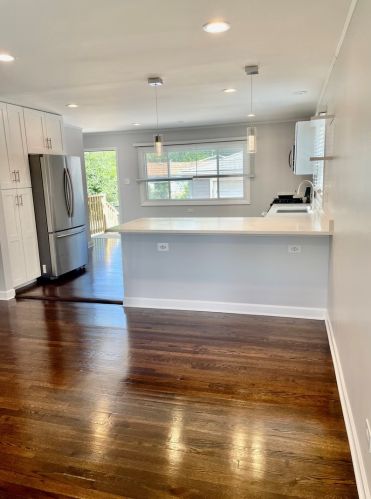 109 Cora Ct, Thornton, IL 60476-1030