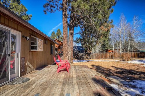 10480 Evensham Pl, Truckee, CA 96161-1511