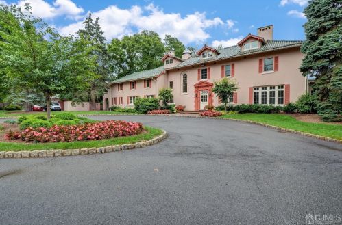545 Sayre Dr, Princeton NJ  08540-5825 exterior