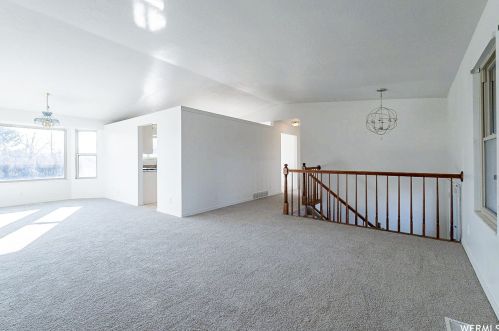 2327 Jordan Meadows Cv, Taylorsville UT exterior