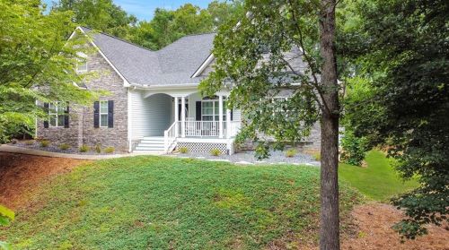 187 Oak Creek Dr, Dawsonville, GA 30534-7016