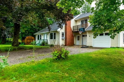 10 Kelley Rd, Dover, NH 03823-7636