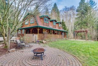 7840 Rocky Ln, Eglon, WA 98346-8418