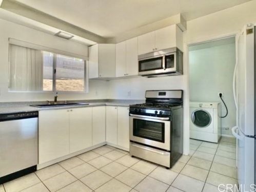 13849 Camino Canada, El Cajon, CA 92021-2060