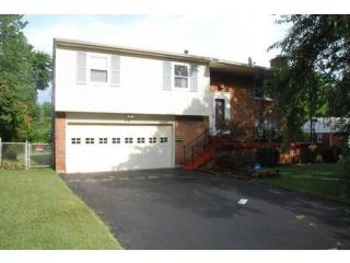 1121 Imprint Ln, Cincinnati, OH 45240-2305