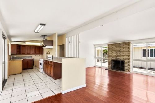 1129 Vermont Ave, Anaheim CA  92802-1825 exterior