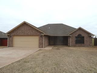 120 Deerfield Dr, Elgin, OK 73538-3698