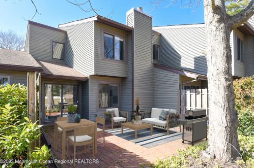 76 Berkshire Ct, Tinton Falls NJ  07701-5413 exterior