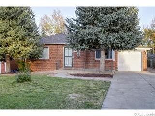 2450 Poplar St, Denver CO  80207-3555 exterior